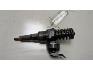 Форсунка топливная  Volkswagen Golf Plus    038130073AG     