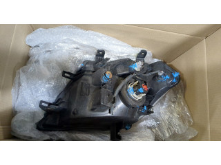 Фара передняя Nissan Pathfinder 2004-2014 правая