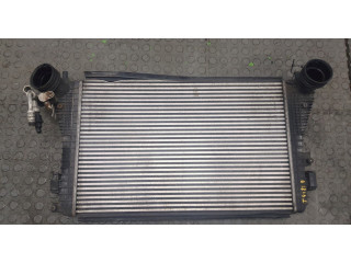 Интеркулер  Volkswagen Jetta 5 2004-2010 1.9      