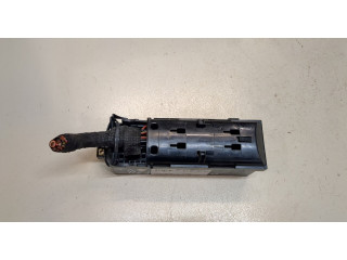 Блок предохранителей  Volkswagen Caddy 2010-2015      1145324819   