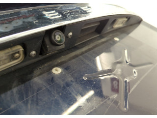 Замок багажника Tesla Model S