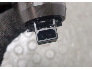 Форсунка топливная Volkswagen Golf 5 2003-2009 038130073BR