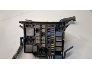 Блок предохранителей Ford B-Max AE8T14A003AA