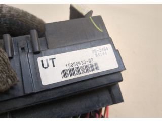 Блок предохранителей  Cadillac Escalade 2 2000-2006      15058033   
