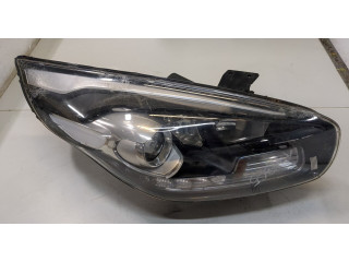 Фара передняя  KIA Carens 2013-2019 правая 