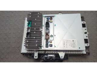 Дисплей мультимедиа Tesla Model S