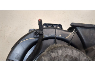 Моторчик печки Skoda Rapid