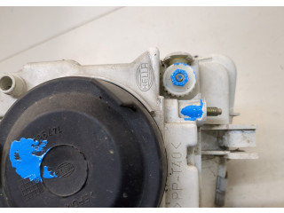 Фара передняя  Volvo S40 / V40 1995-2004 правая 