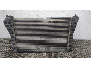 Интеркулер  Volkswagen Passat 6 2005-2010 1.9  3c0145805r    