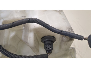 Бачок омывателя  Lexus IS 2005-2013 060851138   