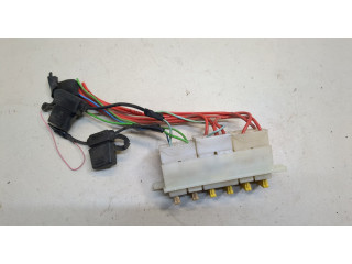 Блок предохранителей Iveco EuroCargo 2 2002-2015 98470772