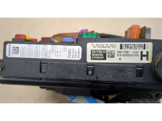 Блок предохранителей Volvo V70 2001-2008 30728512