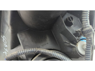 Фара передняя  Toyota Corolla Verso 2004-2009 правая 