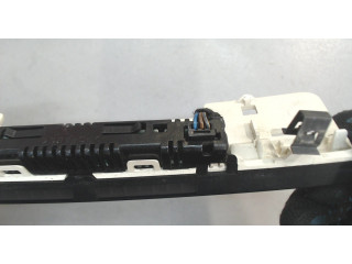 Дисплей бортового компьютера  Volkswagen Touareg 2002-2007 7L6919473        