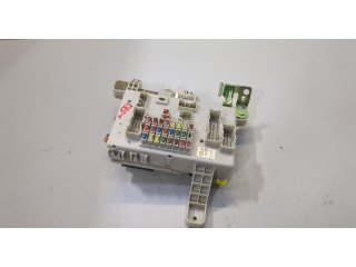 Блок предохранителей Lexus GX 2002-2009 8273060091