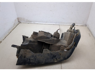 Фара передняя Mitsubishi Montero Sport / Pajero Sport 1996-2008 правая