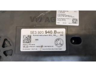 Панель приборов Skoda Octavia (A8) 2019- 5E3920940B