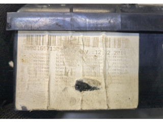 Блок предохранителей  Volkswagen Jetta 6 2014-2018      00093715B   6  