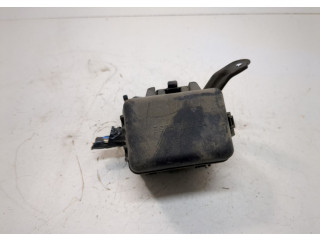 Блок реле  Toyota Highlander 2 2007-2013         