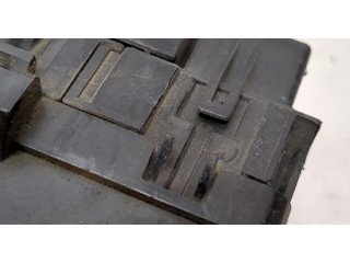 Блок предохранителей  Infiniti QX56 2010-2013         