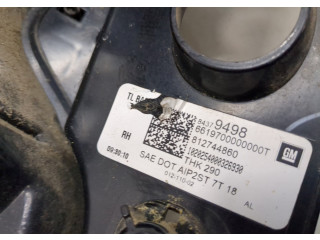 Задний фонарь 84379498