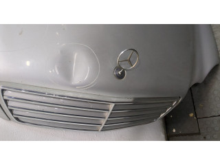 Решетка радиатора  Mercedes C W203 2000-2008          