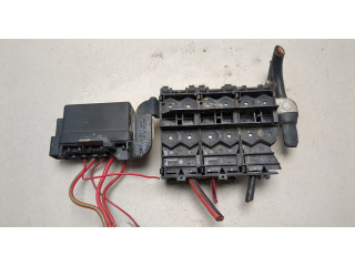 Блок предохранителей  Skoda Fabia 2007-2014         