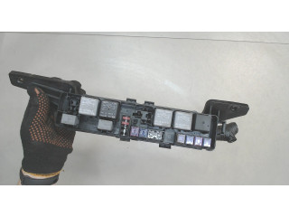 Блок предохранителей  KIA Carnival 2006-2014          2.9