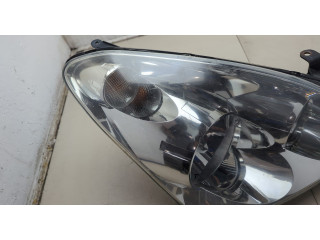 Фара передняя  Toyota Corolla Verso 2004-2009 правая 