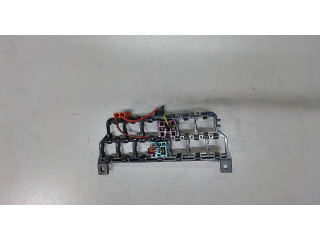 Блок предохранителей  Volkswagen Passat 5 2000-2005      8D093703E   5  1.9