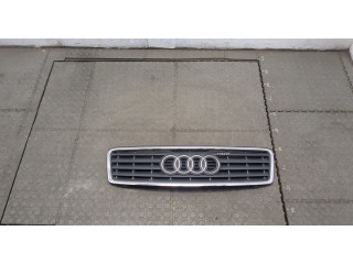 Решетка радиатора  Audi A4 (B6) 2000-2006          8H0853651B