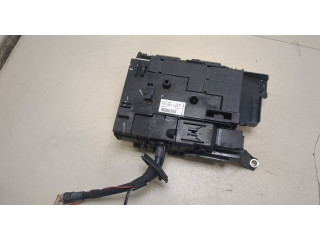 Блок предохранителей  Volkswagen Touareg 2010-2014         