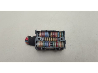 Блок предохранителей  Volkswagen Transporter 5 2003-2015         