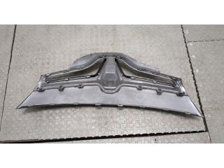 Решетка радиатора  Renault Scenic 2012-2016          