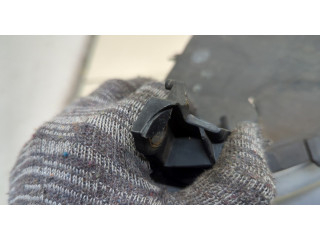 Фара передняя  Toyota Prius 2003-2009 левая 