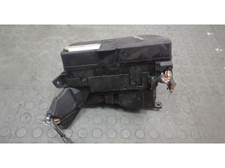 Блок предохранителей  Toyota Auris E15 2006-2012      8266202210   