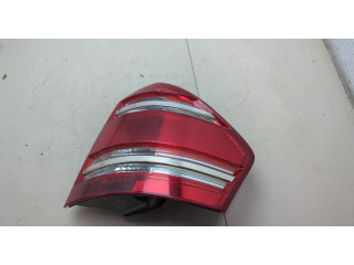 Задний фонарь          