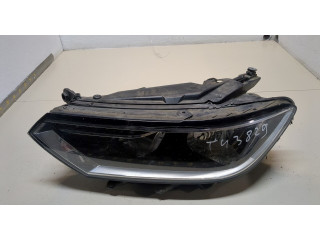 Фара передняя Volkswagen Passat 8 2015- левая