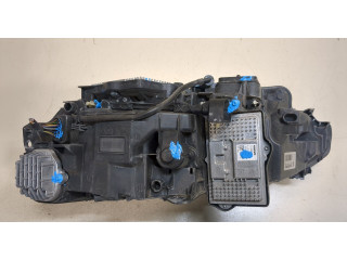 Фара передняя  Volvo S90 2016-2020 правая 