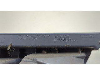 Задний фонарь          