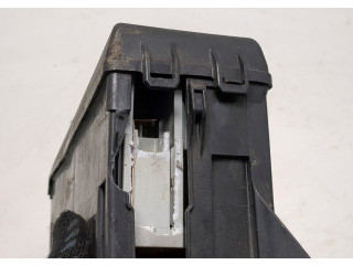 Блок реле  Lexus IS 2005-2013      8266253091, 8266353050    2.2