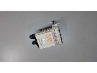 Блок предохранителей  Pontiac Vibe 2 2008-2010      873001031   2  2.4