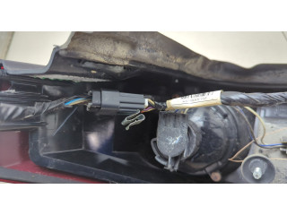 Задний фонарь 15930596