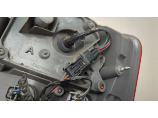 Задний фонарь          