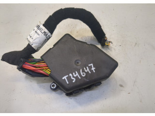 Блок предохранителей Skoda SuperB 2001-2008 239464 2