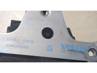 Замок багажника  Volvo V50 2007-2012       