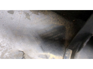 Бампер  Mercedes C W204 2006-2015 передний   A2048856138