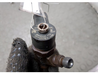 Форсунка топливная  Volvo S80 2006-2016    0445110251     