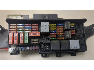 Блок предохранителей  Mercedes GL X164 2006-2012      1645400762     4.7