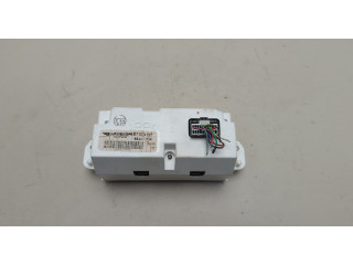 Дисплей бортового компьютера Mitsubishi Endeavor 2003-2011 8750A105